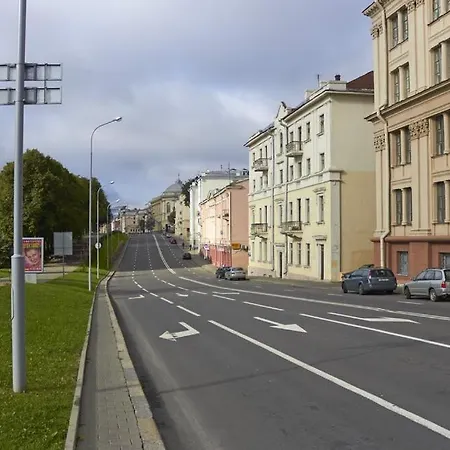 Sverdlova 19 *